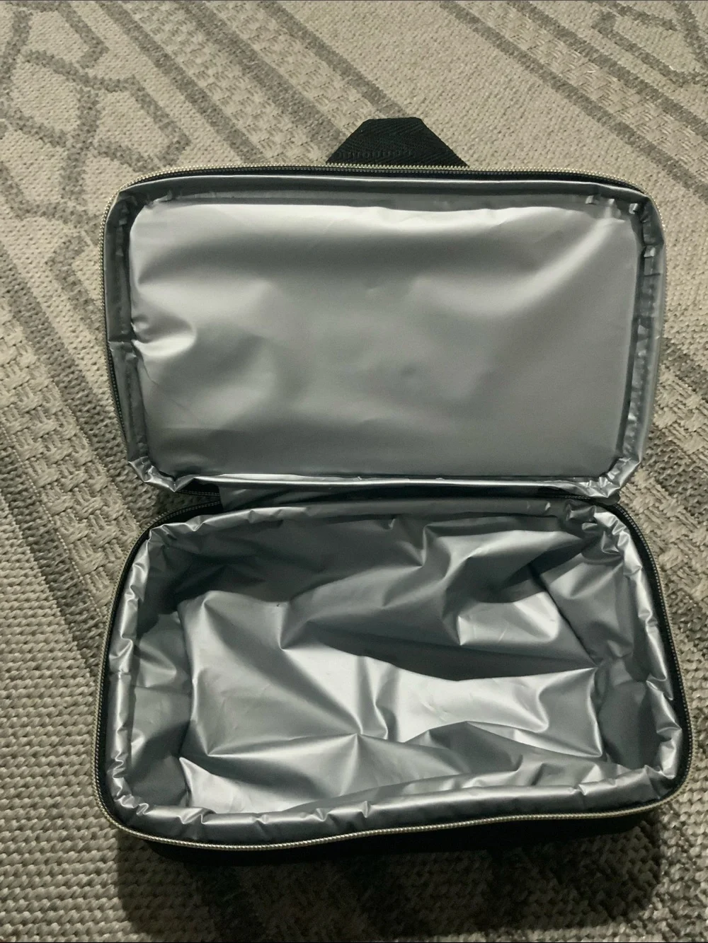 Igloo Dual Compartment Insulated Lunch Bag Cooler – 6 Can Capacity – NWT